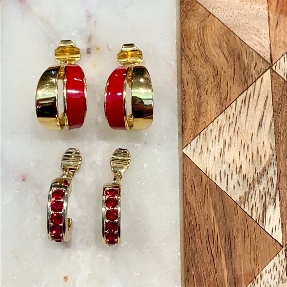 Monet Jewelry - Vintage Monet Clip On Earrings